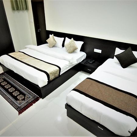 Hotel Ravi Residency Bharatpur Εξωτερικό φωτογραφία