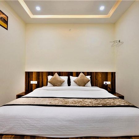 Hotel Ravi Residency Bharatpur Εξωτερικό φωτογραφία