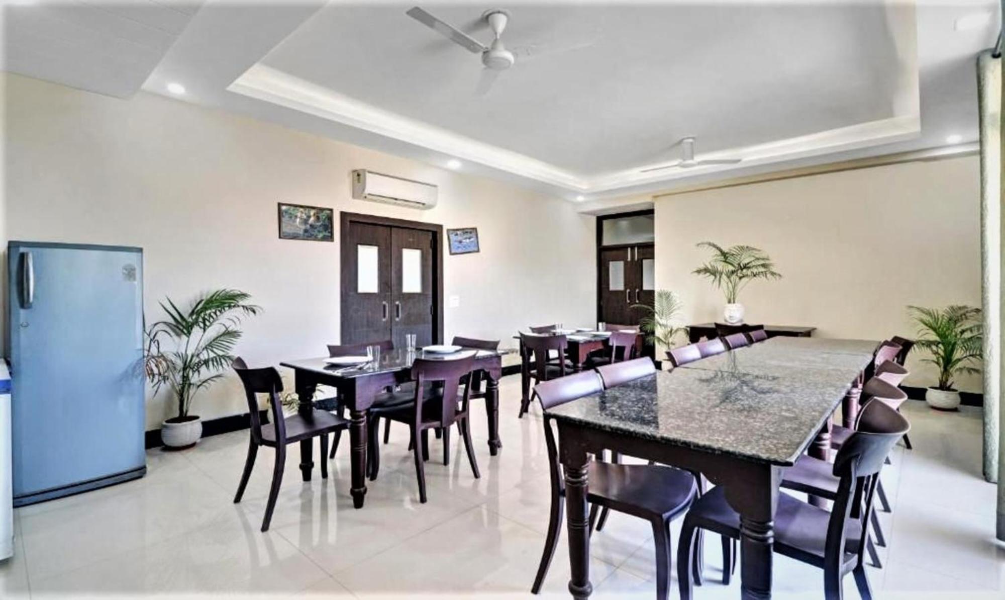 Hotel Ravi Residency Bharatpur Εξωτερικό φωτογραφία