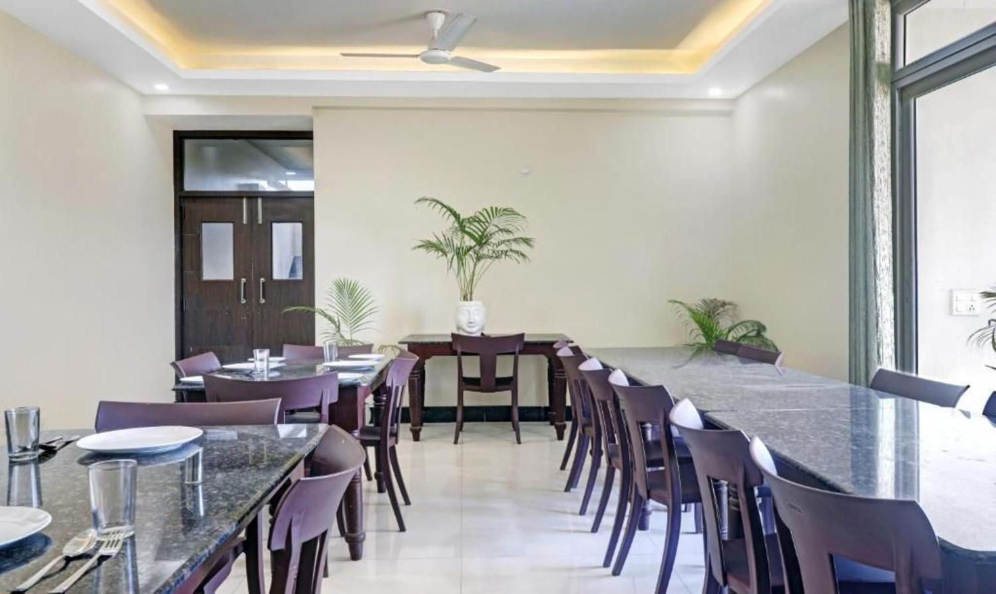 Hotel Ravi Residency Bharatpur Εξωτερικό φωτογραφία