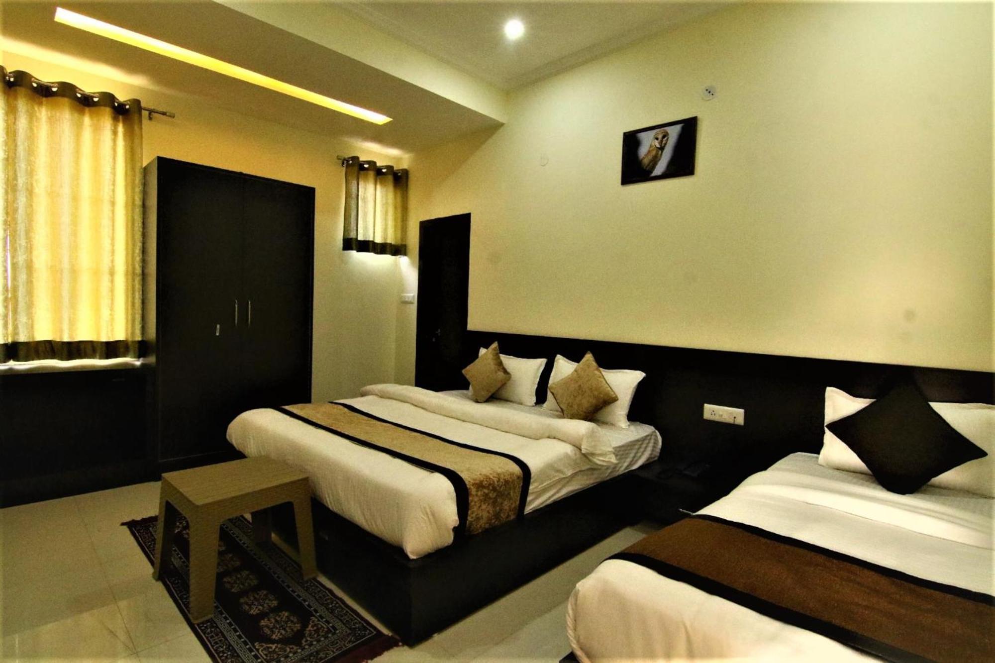 Hotel Ravi Residency Bharatpur Εξωτερικό φωτογραφία