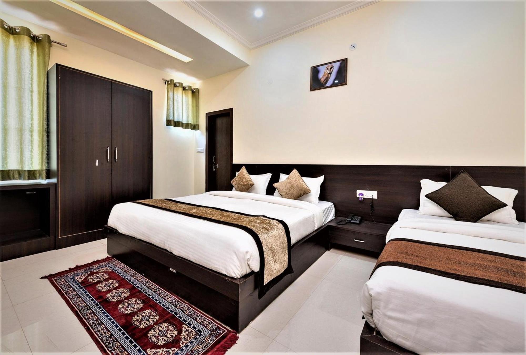 Hotel Ravi Residency Bharatpur Εξωτερικό φωτογραφία