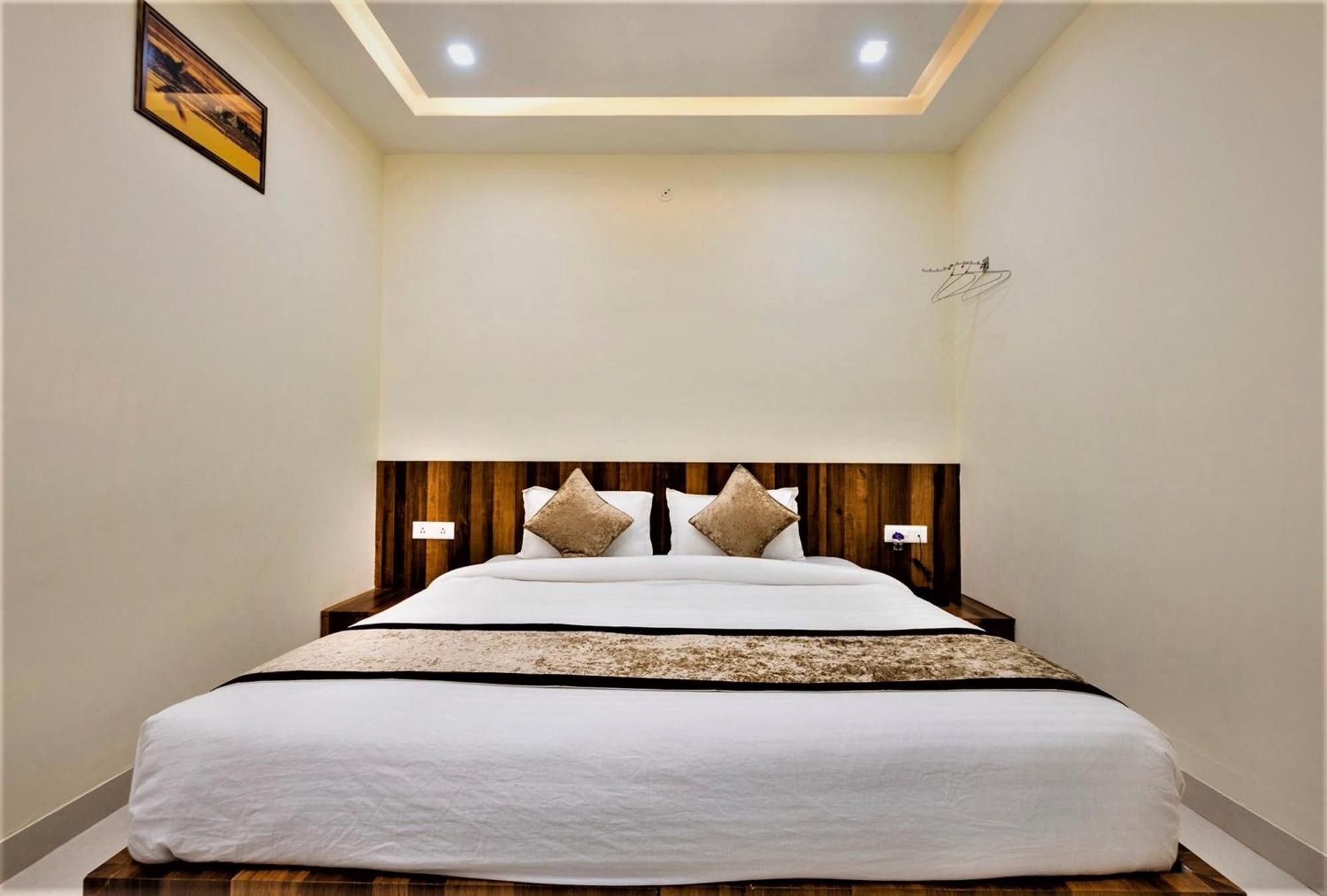 Hotel Ravi Residency Bharatpur Εξωτερικό φωτογραφία